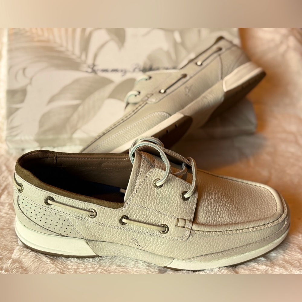 Tommy Bahama- Ashore Thing- Men’s casual shoe size 10.